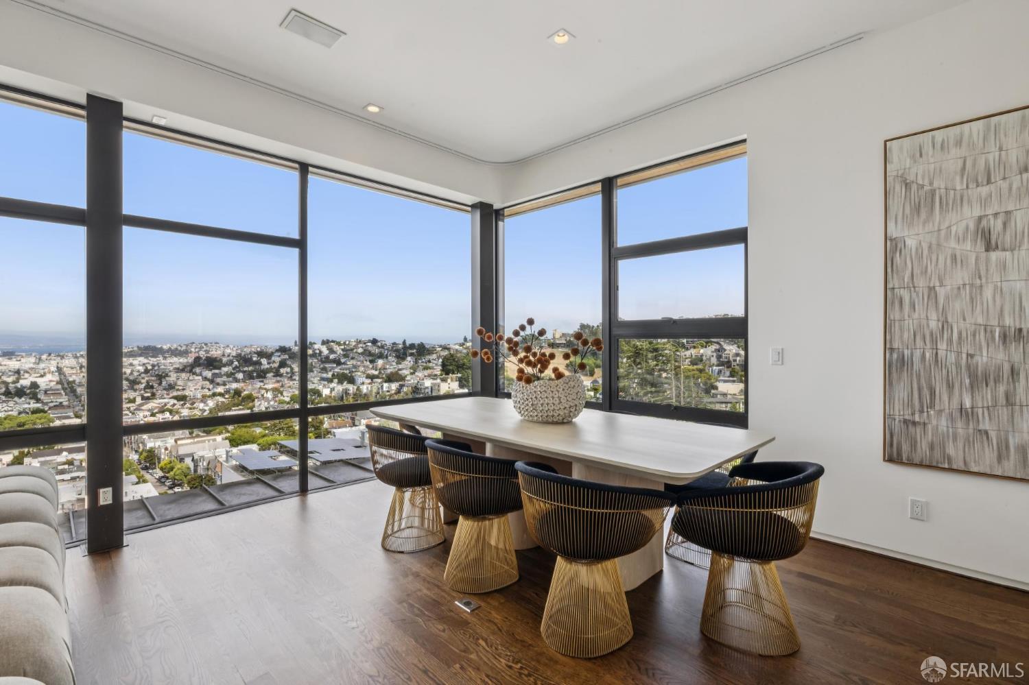 10 Deming Street