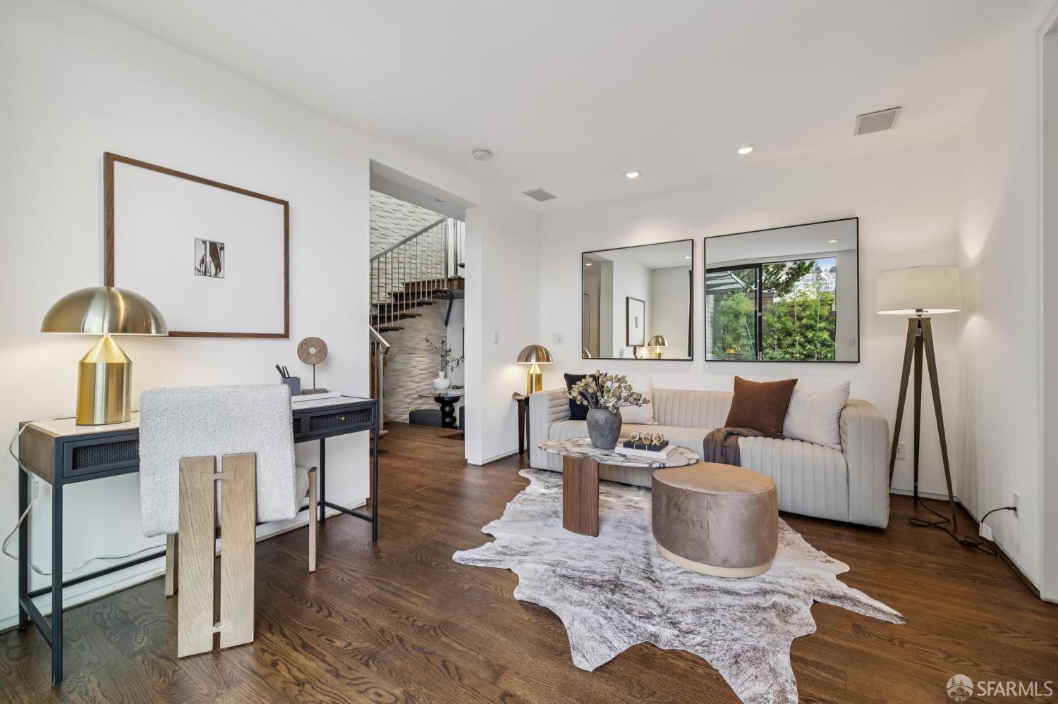 10 Deming Street