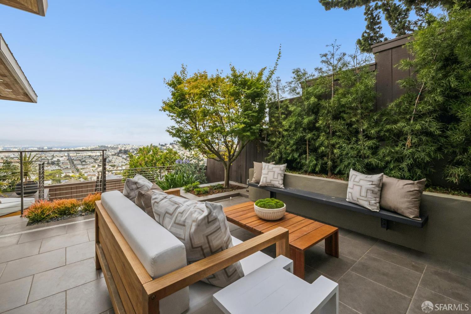 10 Deming Street
