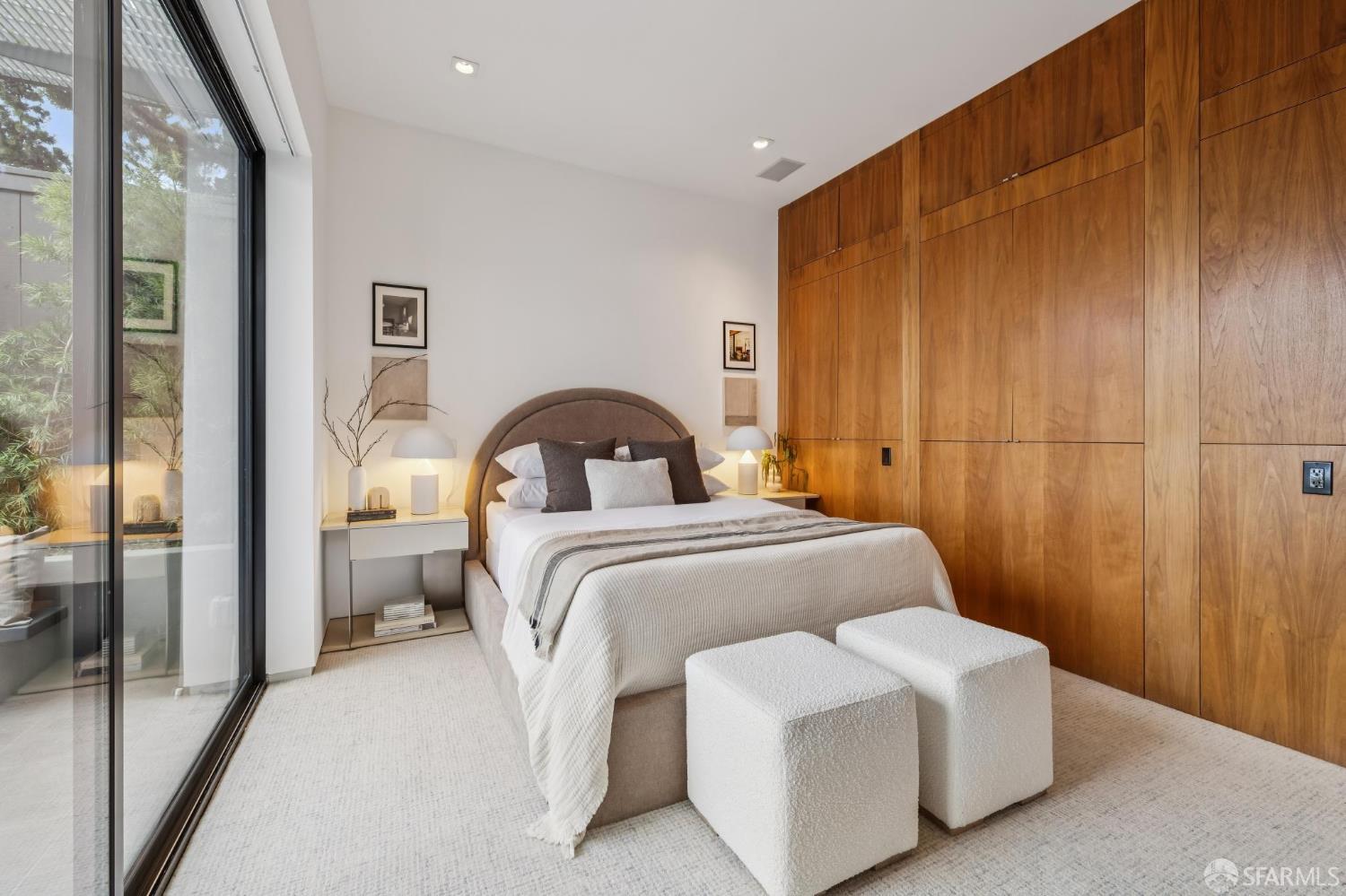10 Deming Street