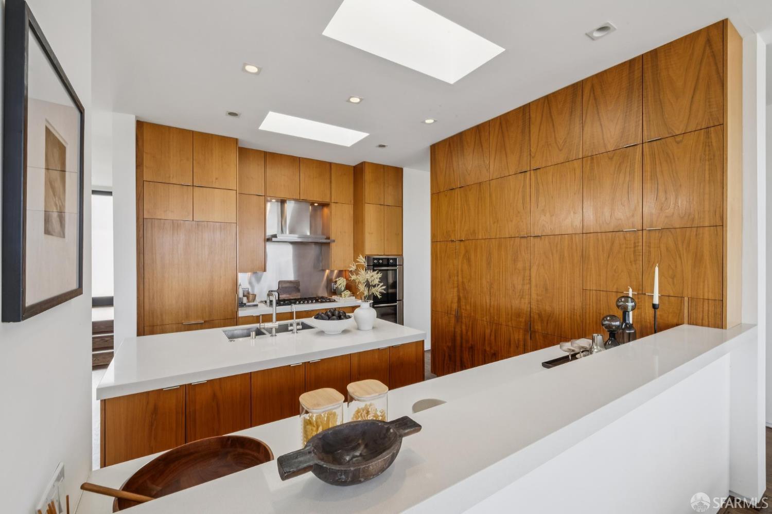 10 Deming Street