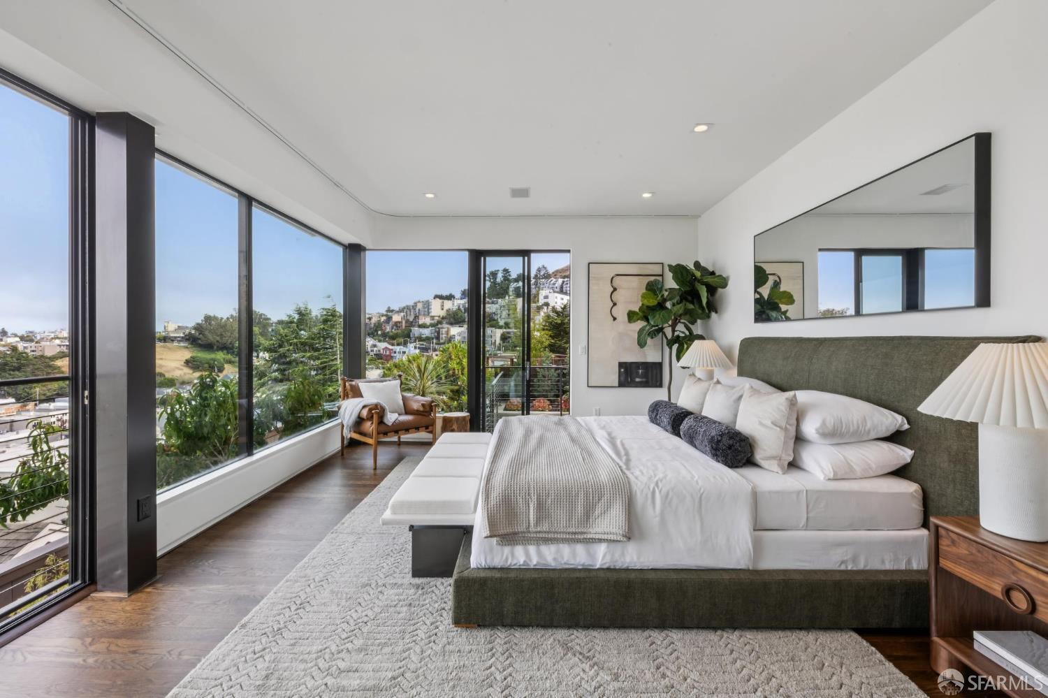 10 Deming Street