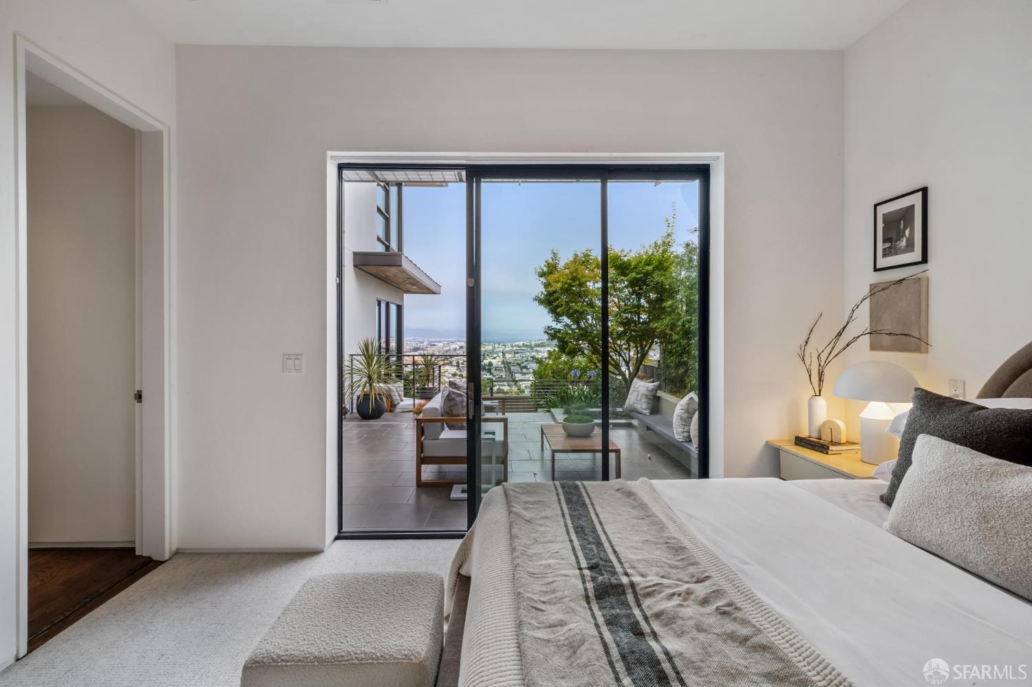 10 Deming Street