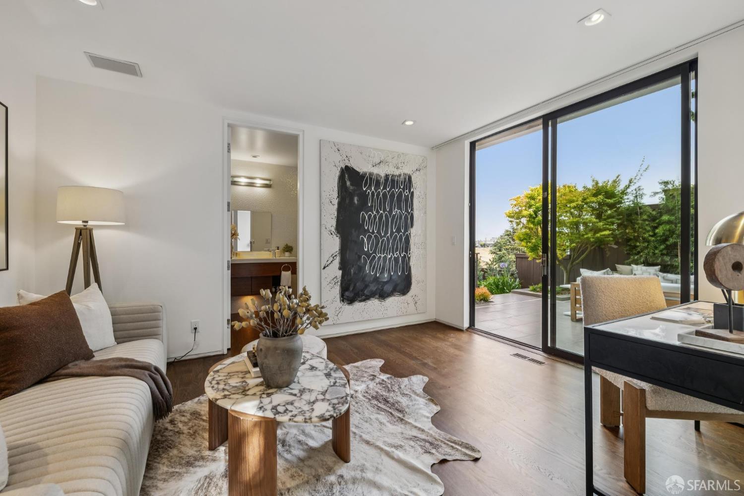 10 Deming Street