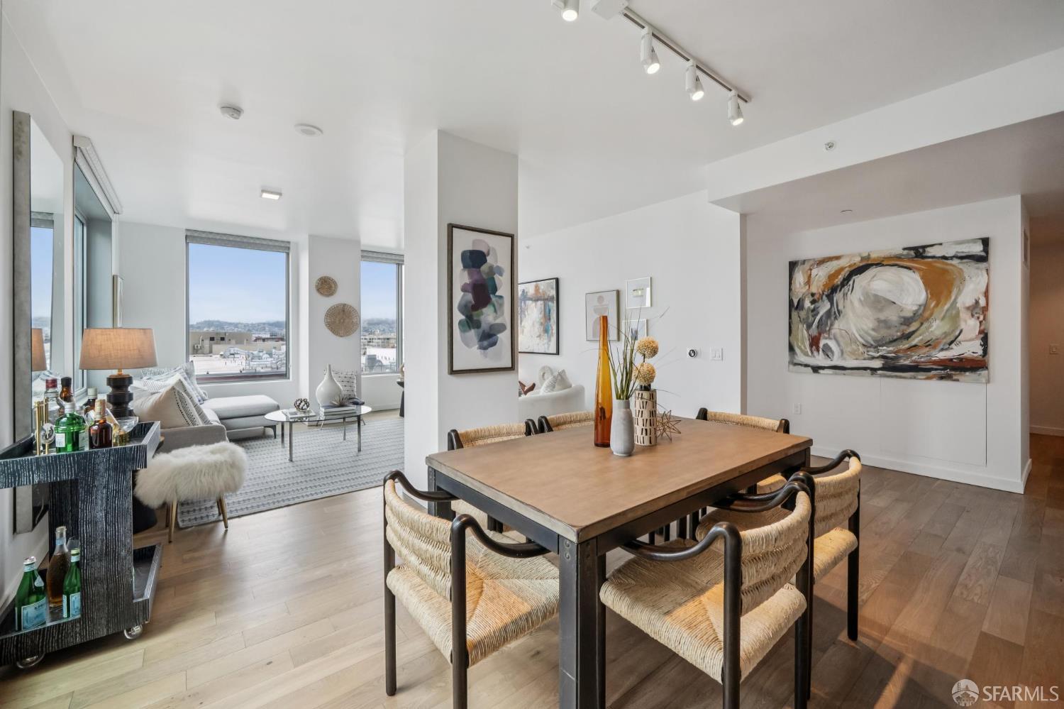 1000 3rd Street # 812