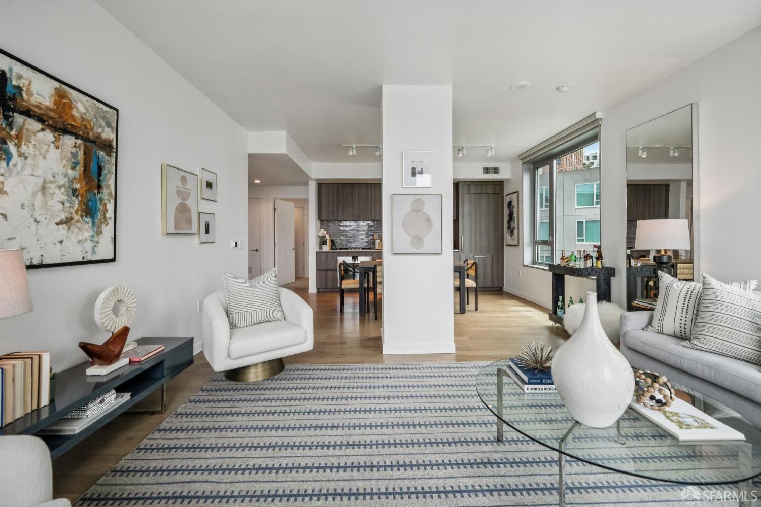 1000 3rd Street # 812