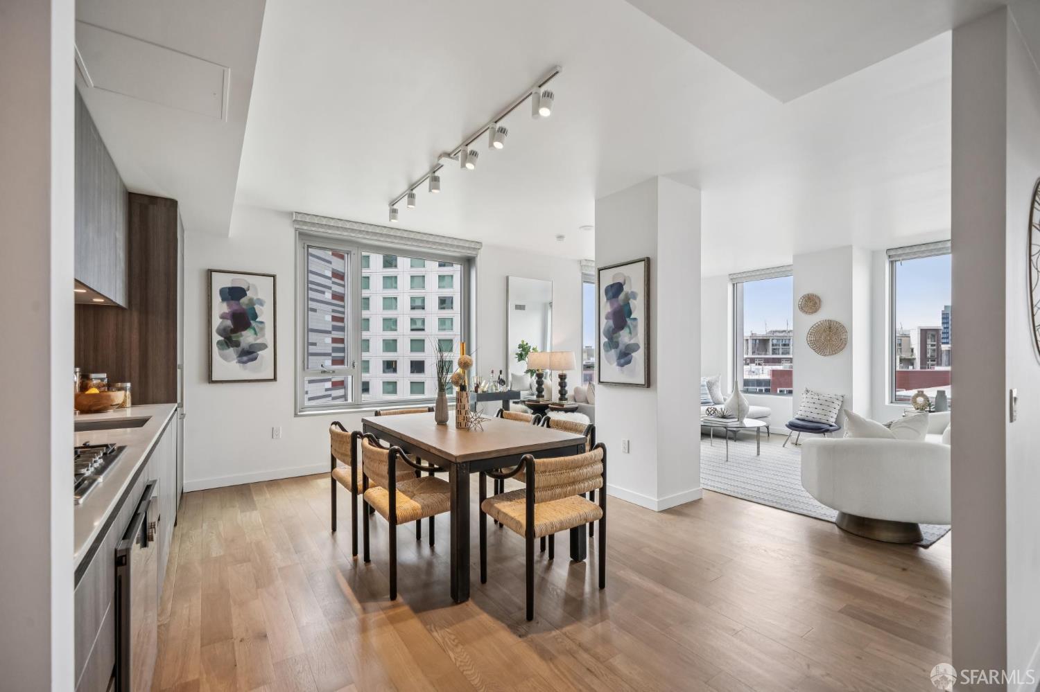 1000 3rd Street # 812