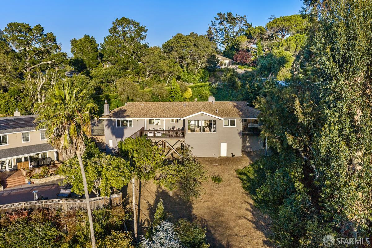 2714 Summit Drive