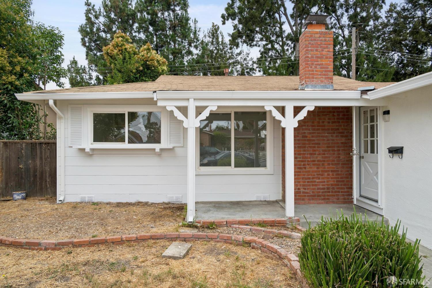 35392 Roca Drive