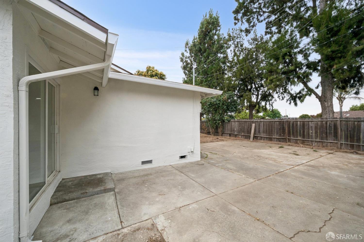 35392 Roca Drive
