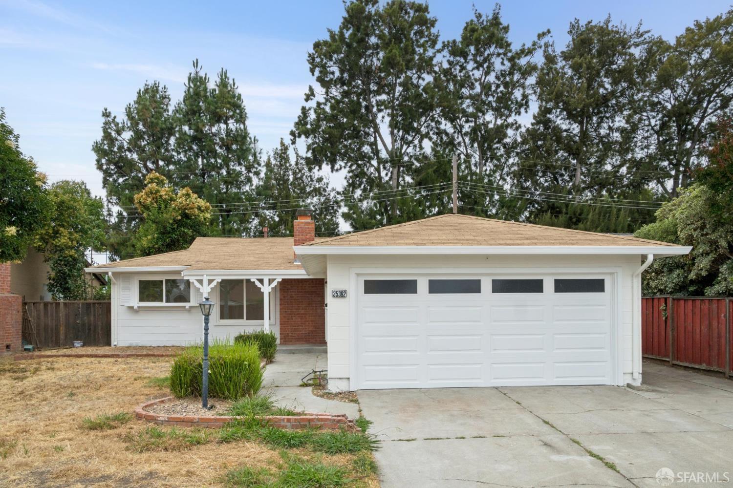 35392 Roca Drive