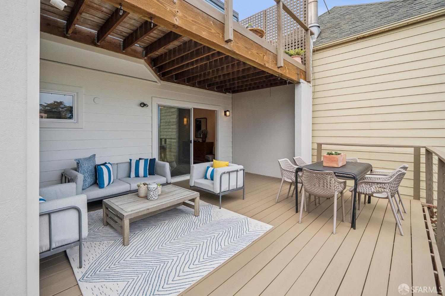 1539 Diamond Street