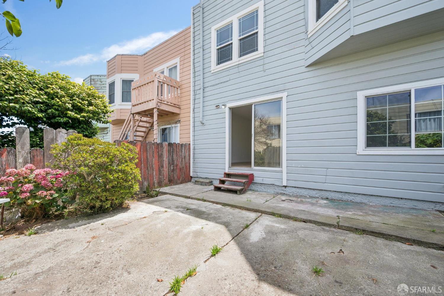 138 Irvington Street
