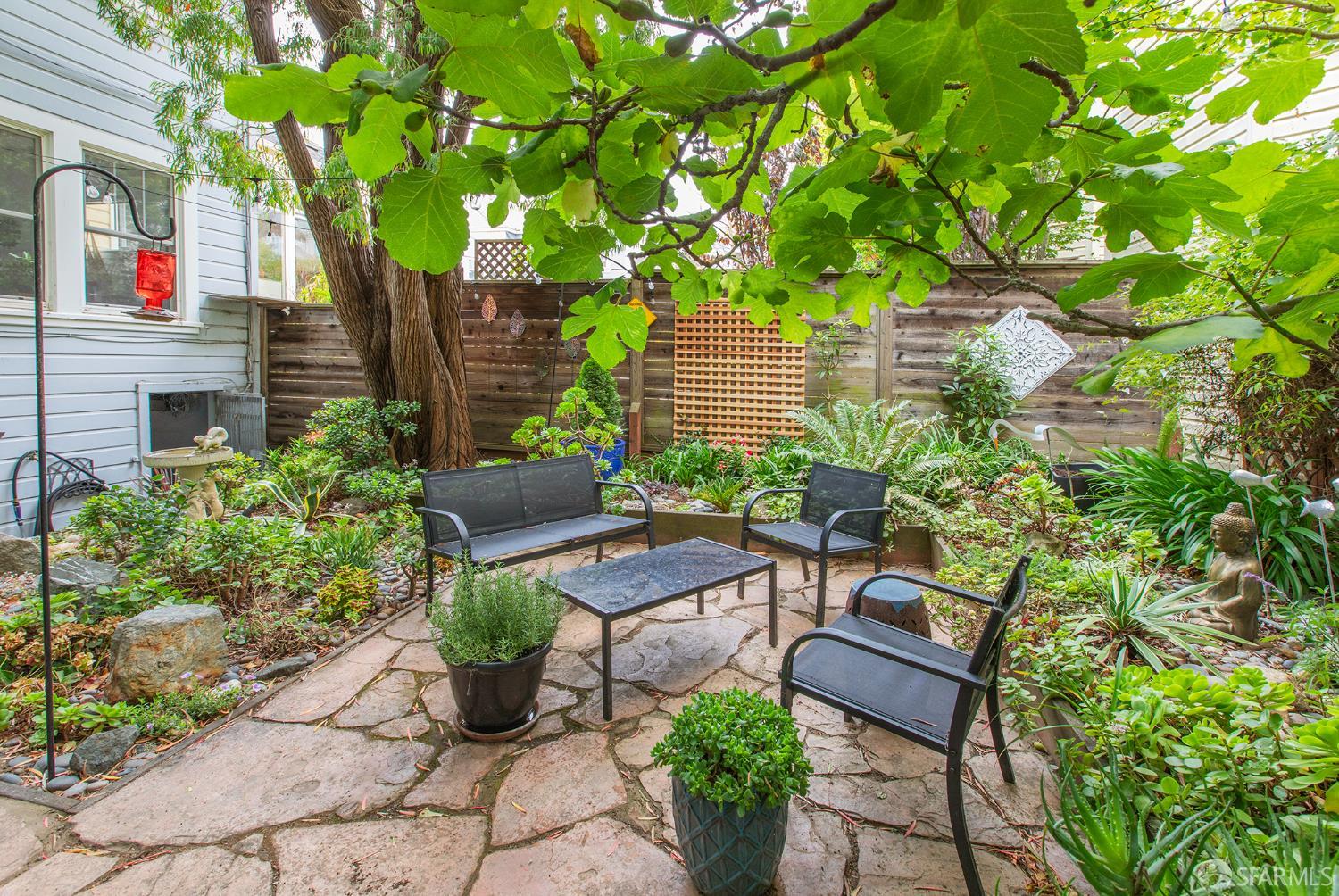 582 Douglass Street