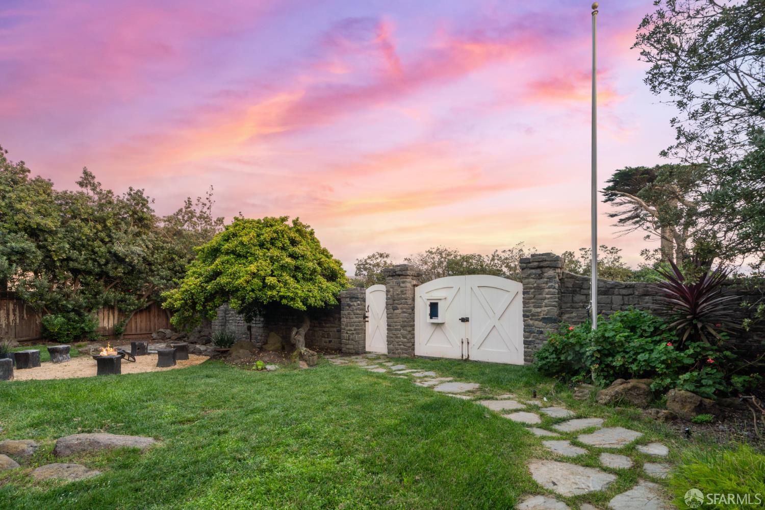 85 Clarendon Road