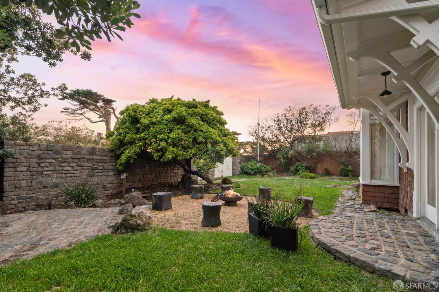 85 Clarendon Road
