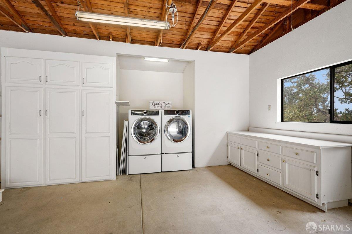 3346 Woodview Court