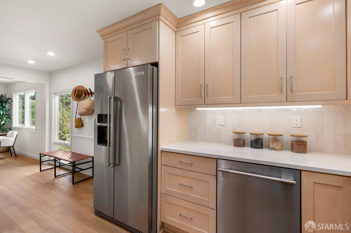 3346 Woodview Court
