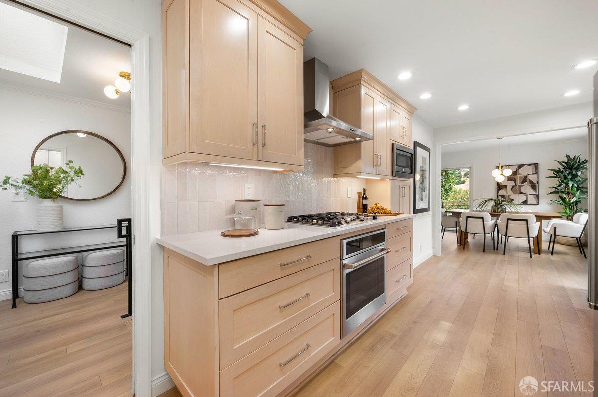 3346 Woodview Court