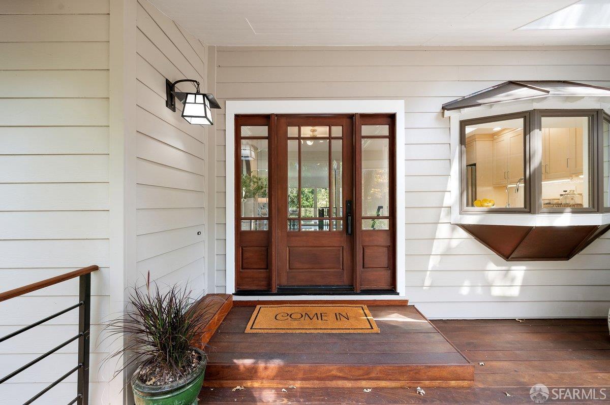 3346 Woodview Court