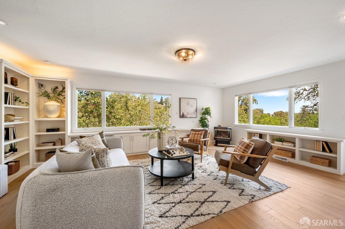 3346 Woodview Court