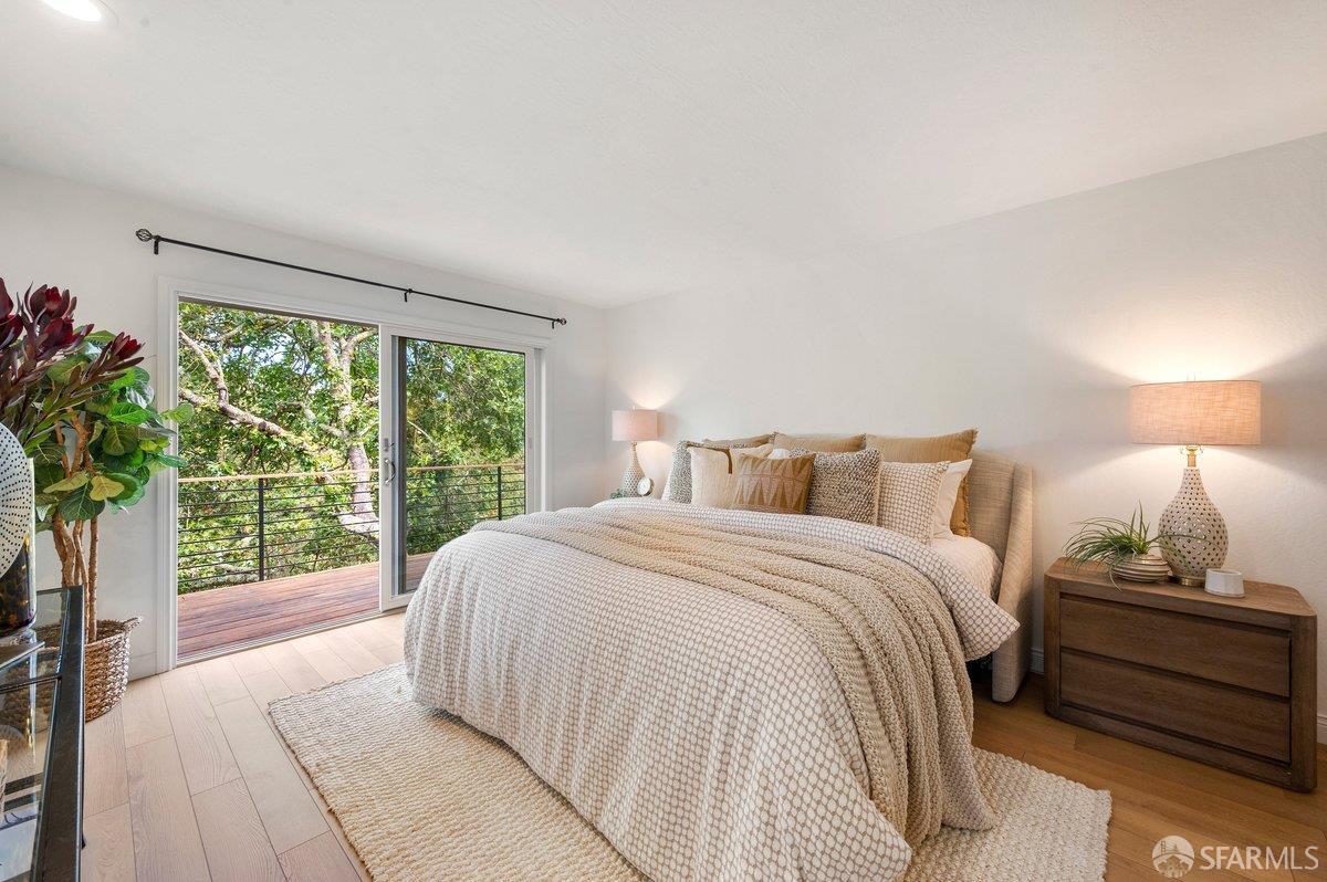 3346 Woodview Court