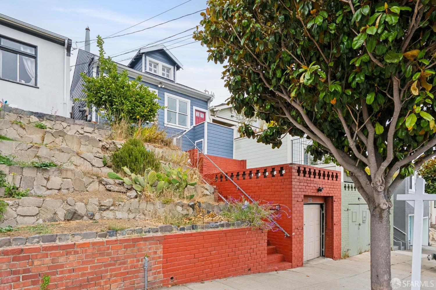 1362 Palou Avenue