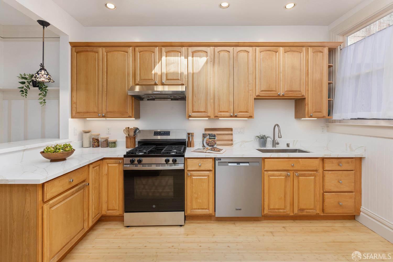 1263 Oak Street # 5