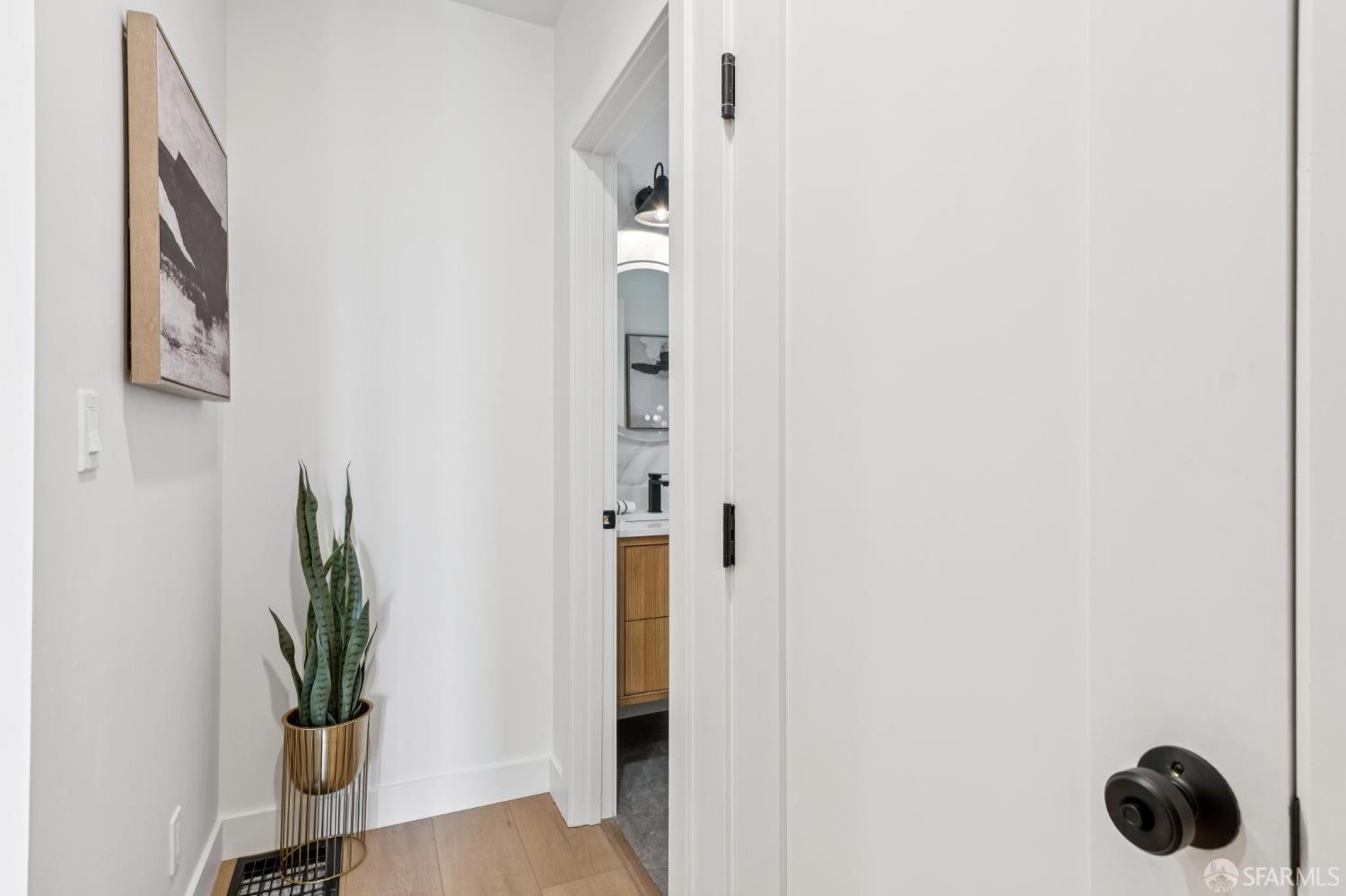 110 W Moltke Street