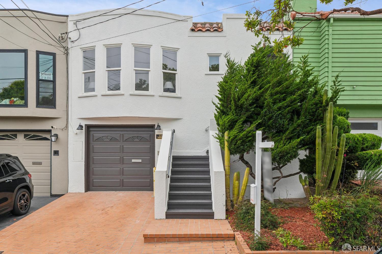 110 W Moltke Street