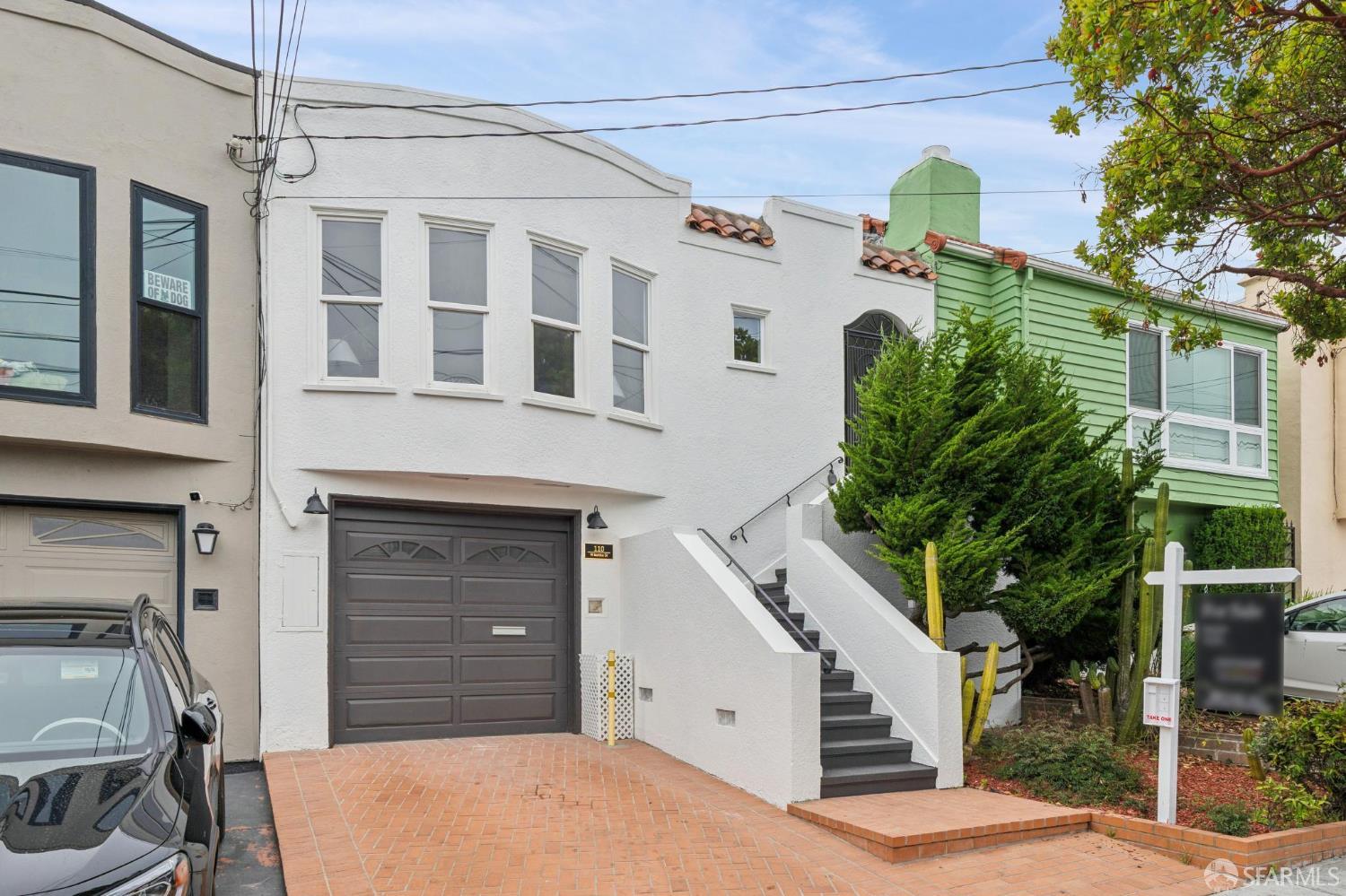 110 W Moltke Street