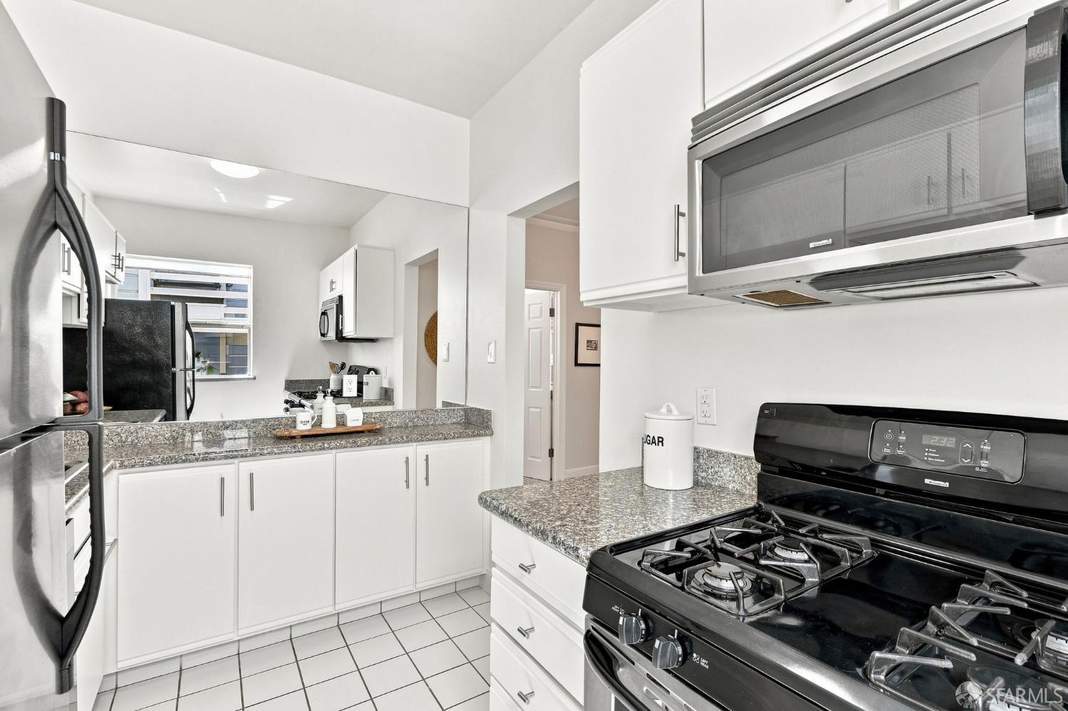 930 Scott Street # 6