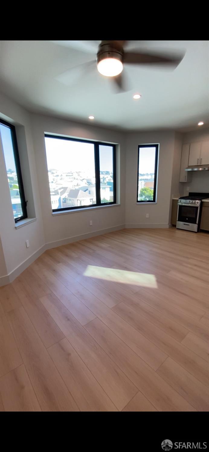3945 Judah Street # 401