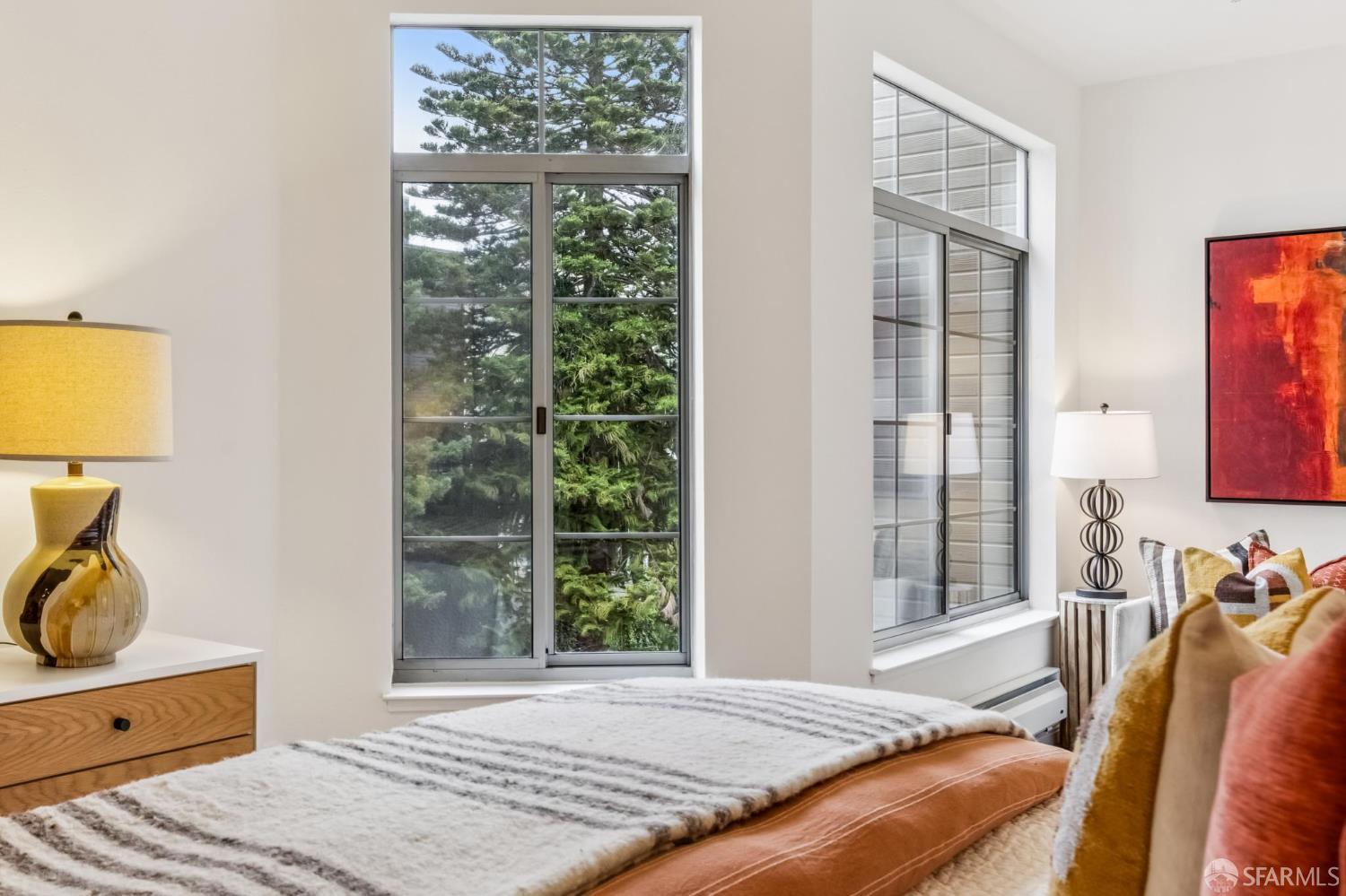 2060 Sutter Street # 406