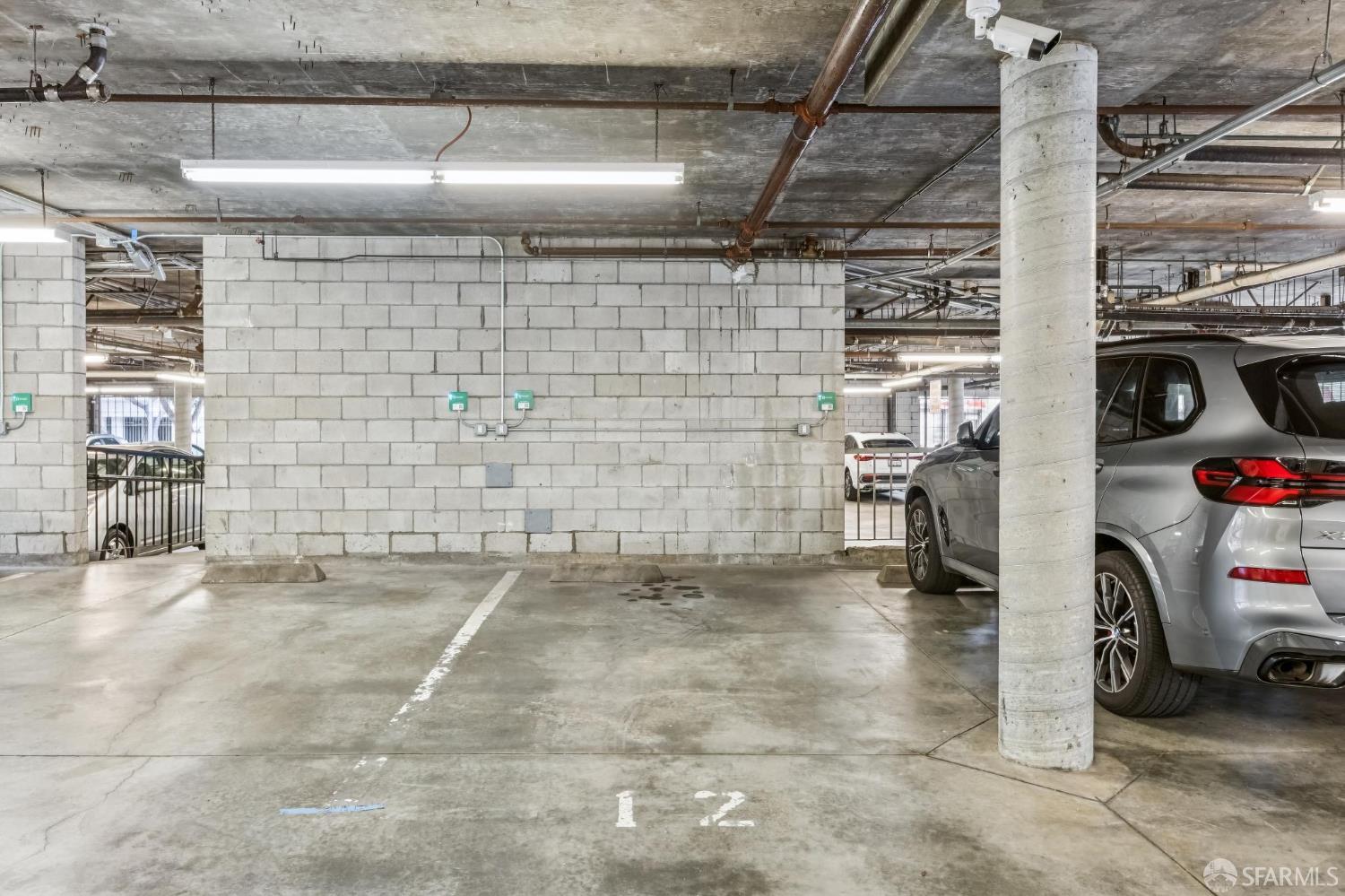 2060 Sutter Street # 406