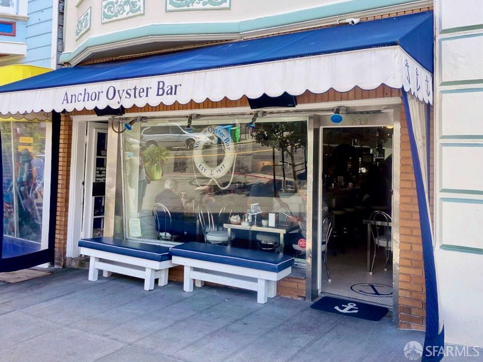 367 Fair Oaks Street