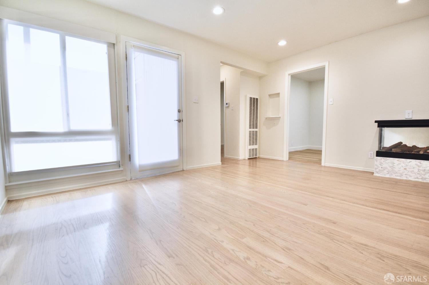 30 Fair Oaks Street