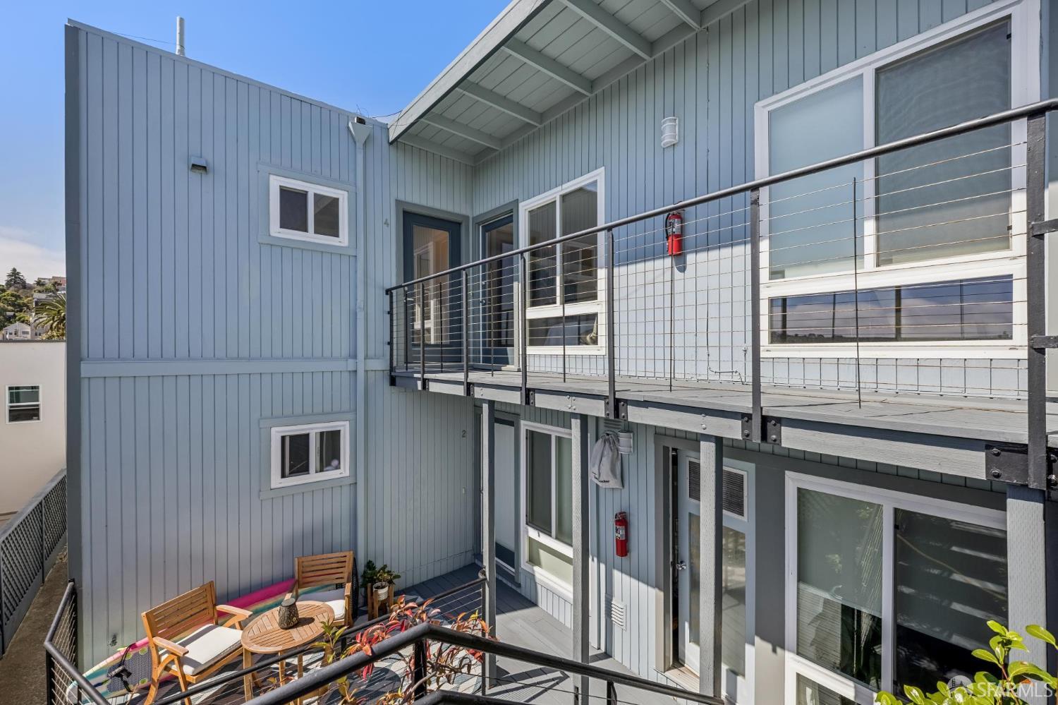 30 Fair Oaks Street