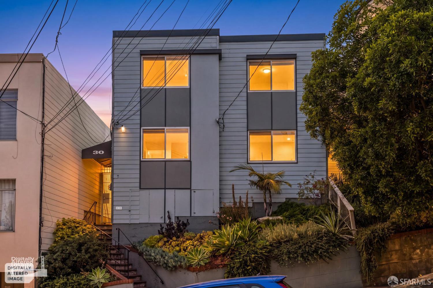 30 Fair Oaks Street
