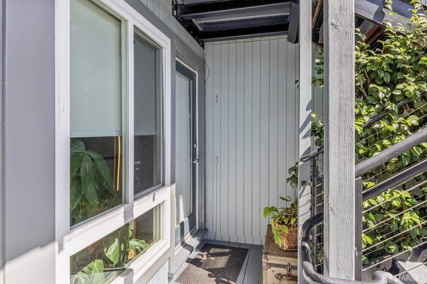 30 Fair Oaks Street