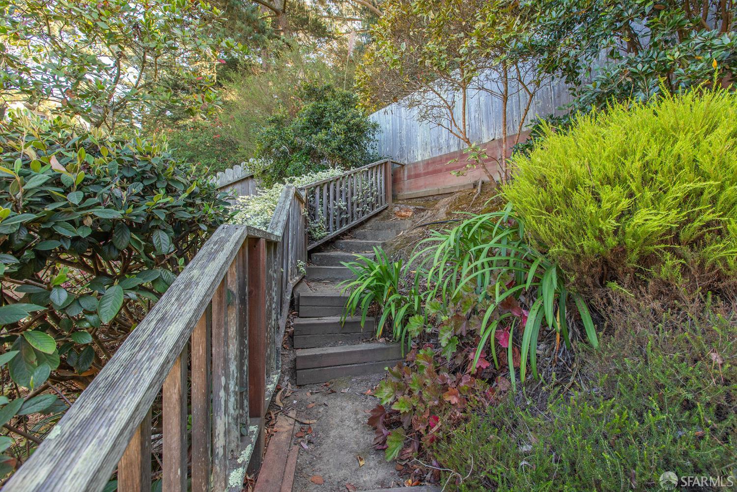 136 Dellbrook Avenue