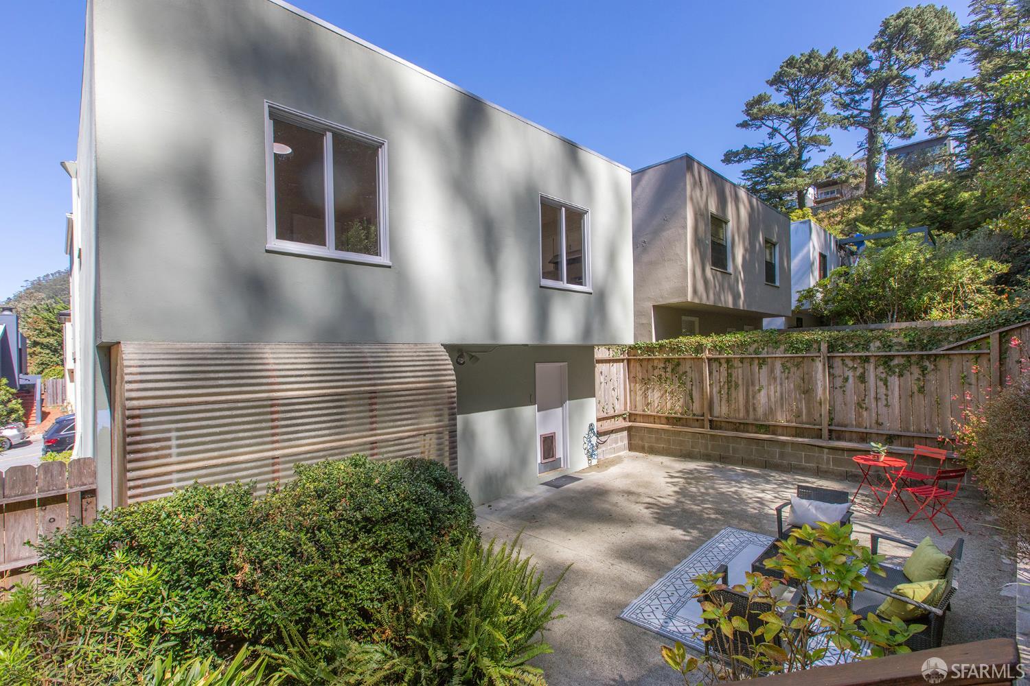 136 Dellbrook Avenue