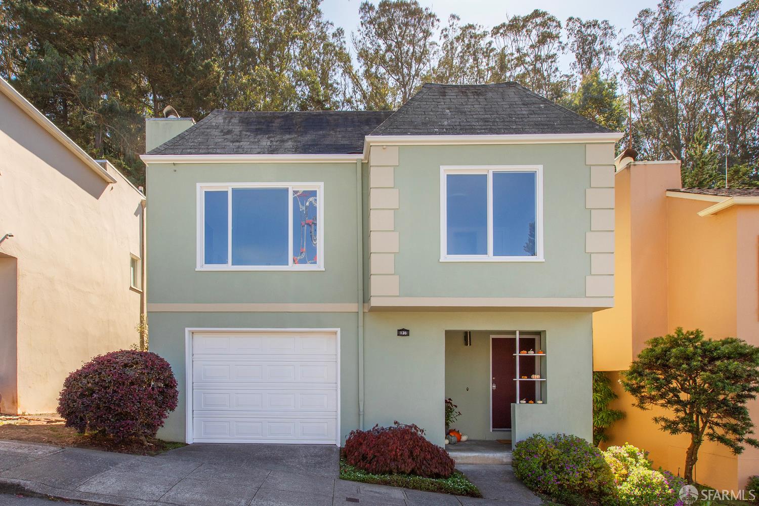 136 Dellbrook Avenue