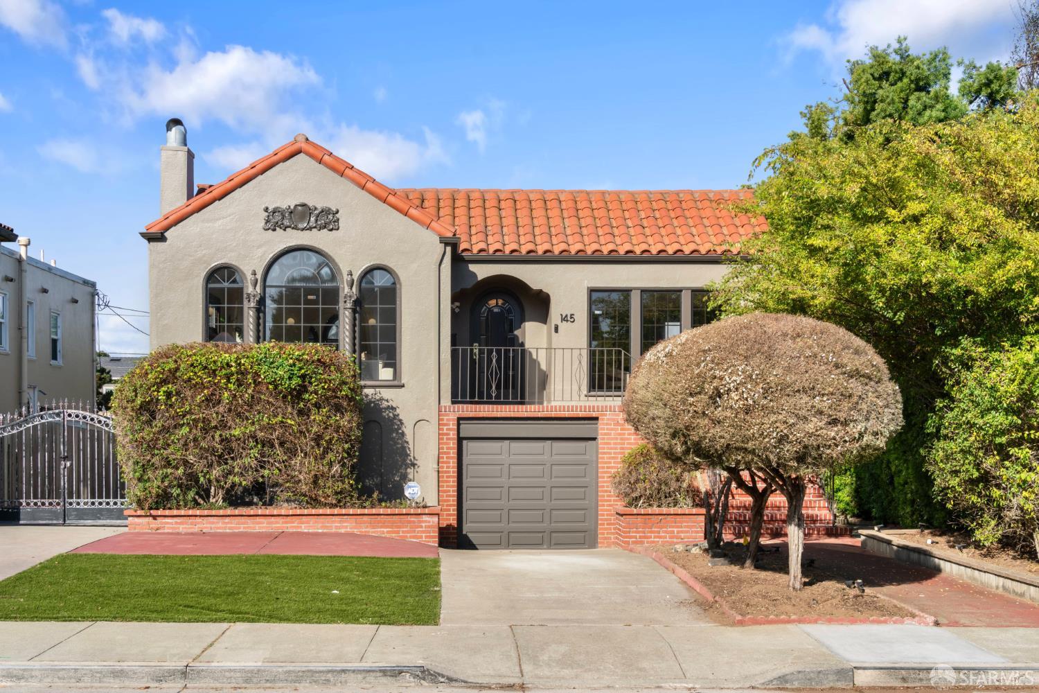 145 De Soto Street
