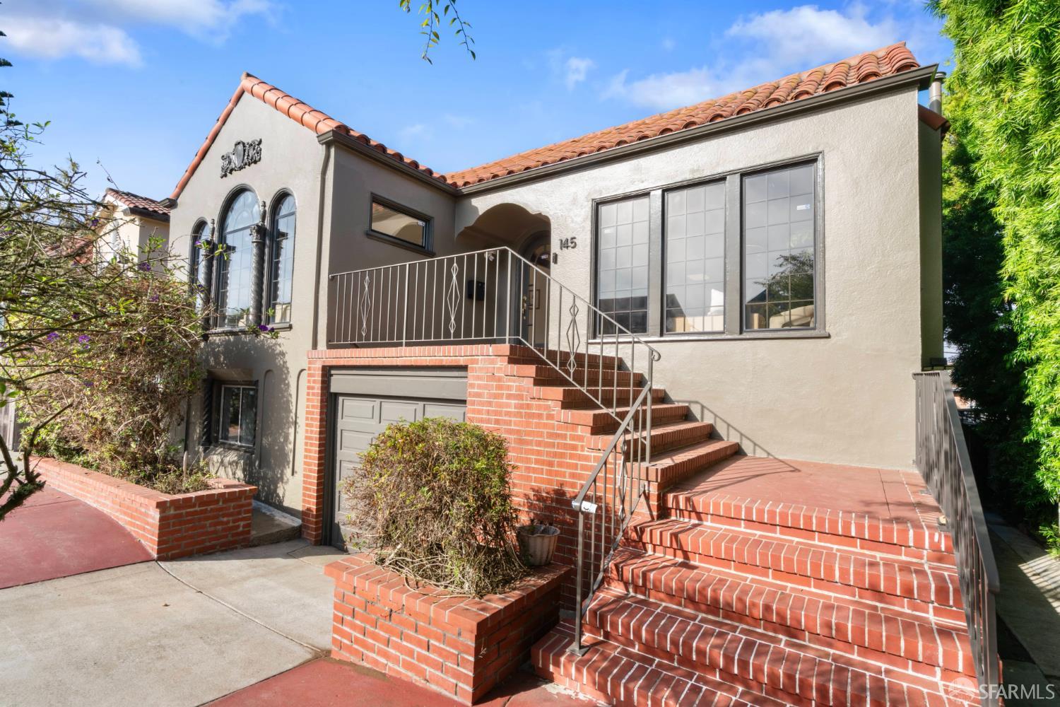 145 De Soto Street