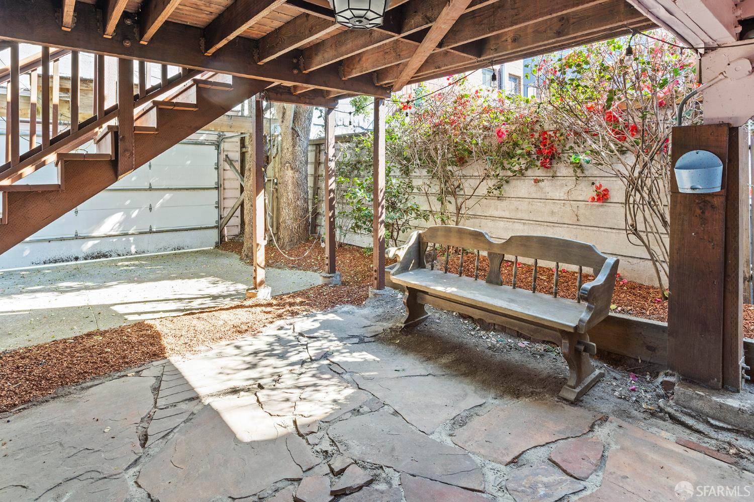 279 Bartlett Street