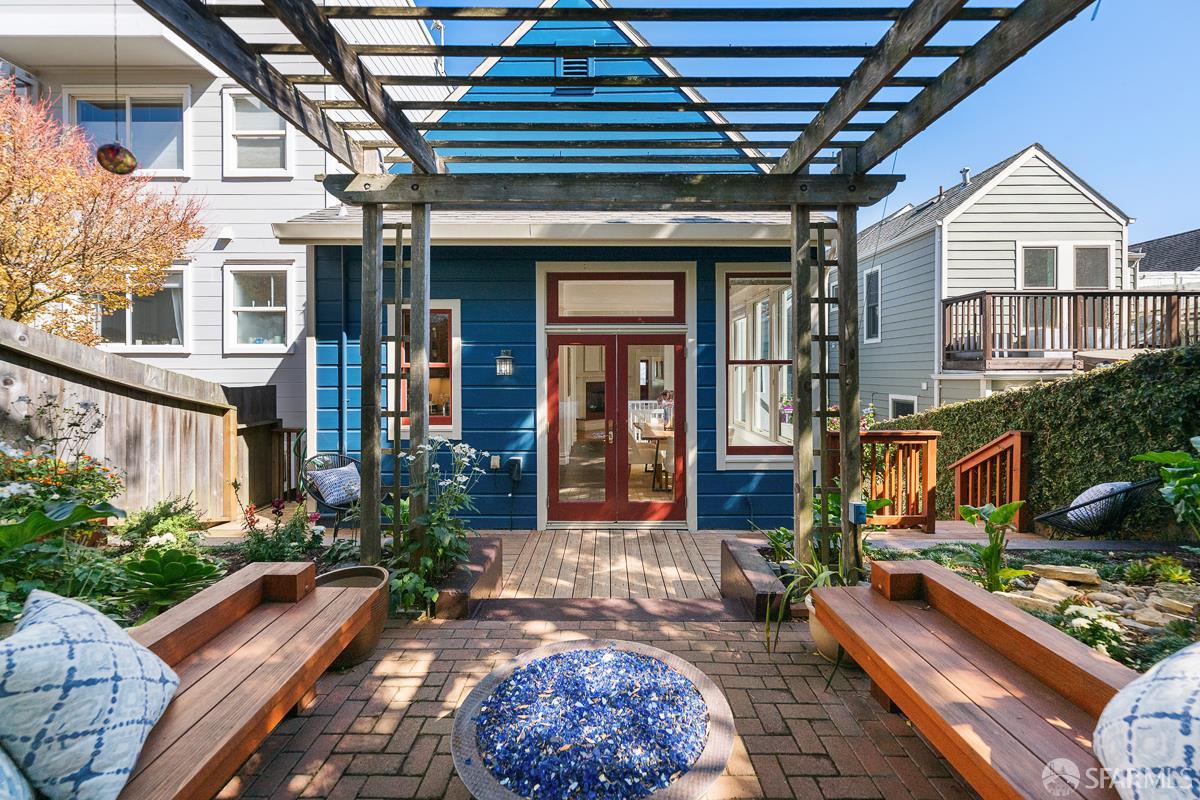 206 Hoffman Avenue