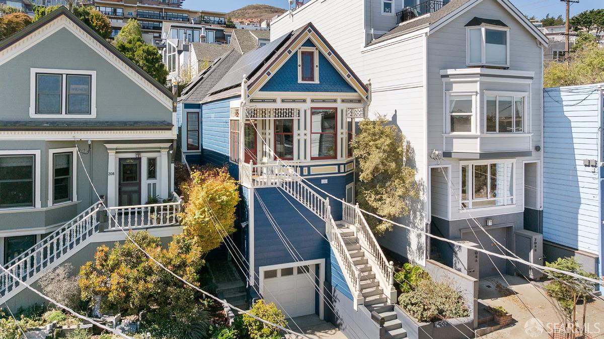 206 Hoffman Avenue
