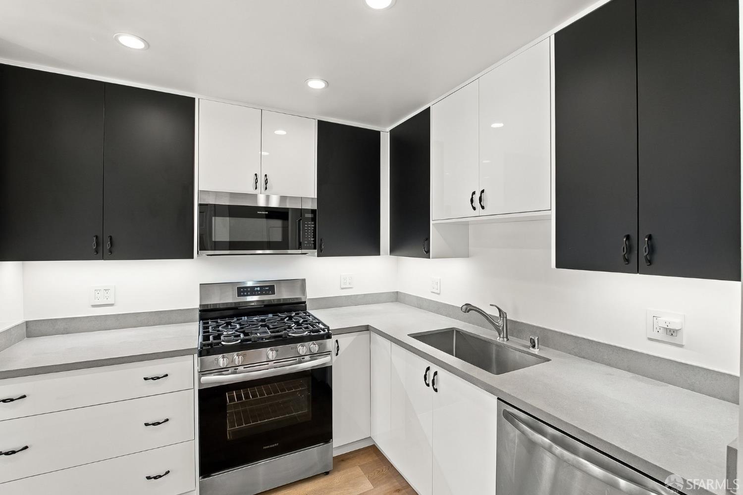 3701 Divisadero Street Unit: #103