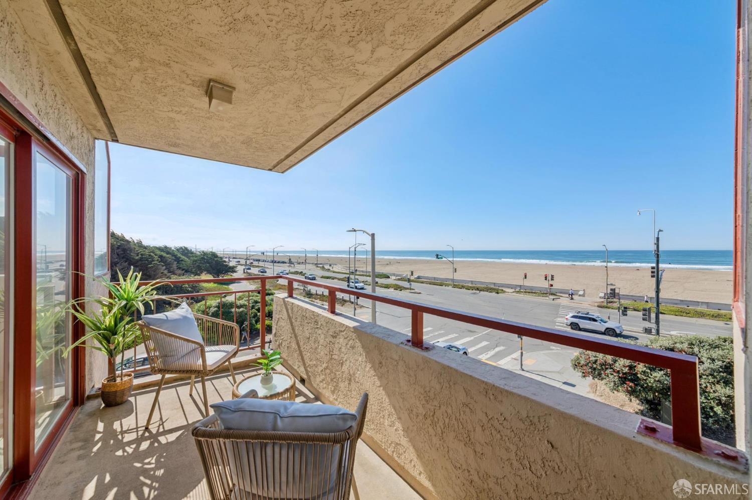 875 La Playa Street # 381